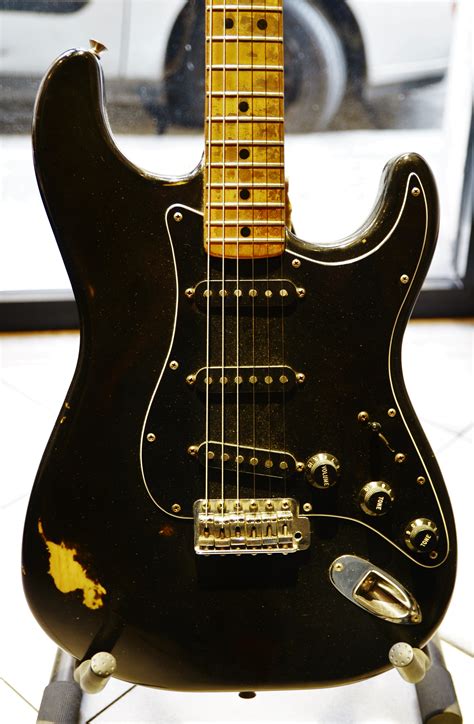 fender stratocaster 1979 value.